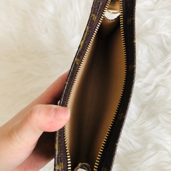 ‼️sold‼️Louis Vuitton Monogram Bucket PM Pouch - Picture 4 of 8